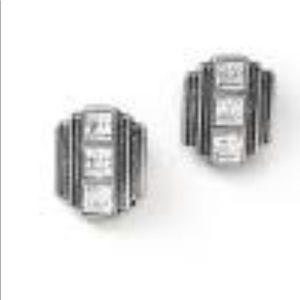 SEEKER Retired lia sophia earrings